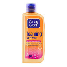 Clean & Clear Essentials Oil-Free Foaming Facial Cleanser (100ml)